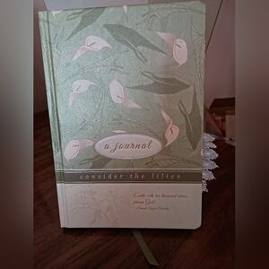 Daymaker, Journal "Consider The Lilies", Gold Trim Pages